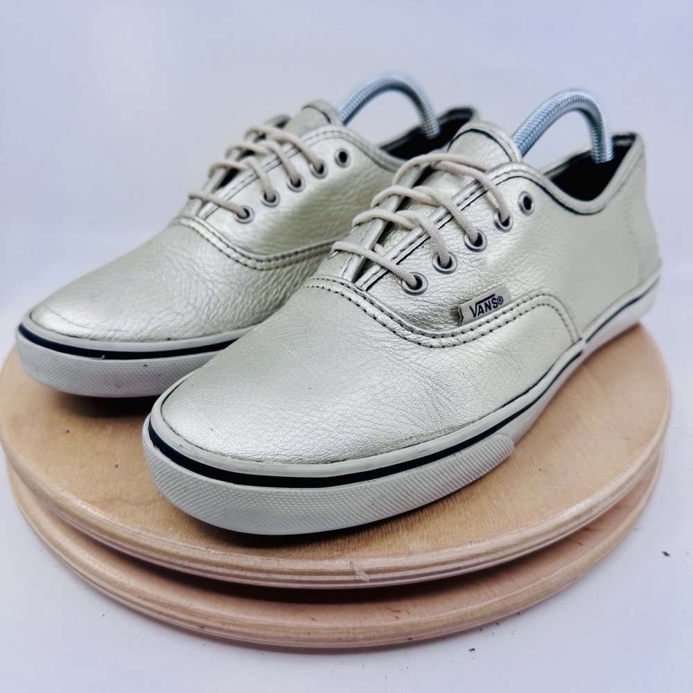 Vans Authentic Womens 7 Metallic Gold Leather Lace Up Skate Casual Shoes
